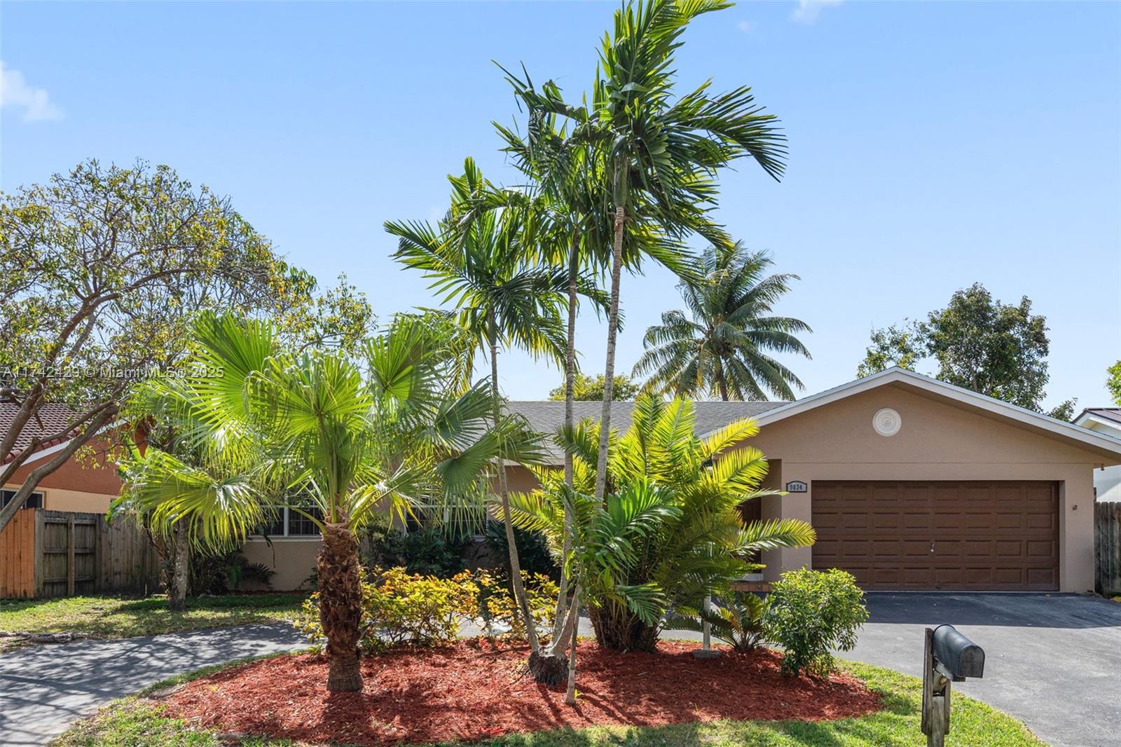 Rental Property at 9034 Sw 163rd Ter, Palmetto Bay, Miami-Dade County, Florida - Bedrooms: 4 
Bathrooms: 3  - $4,500 MO.
