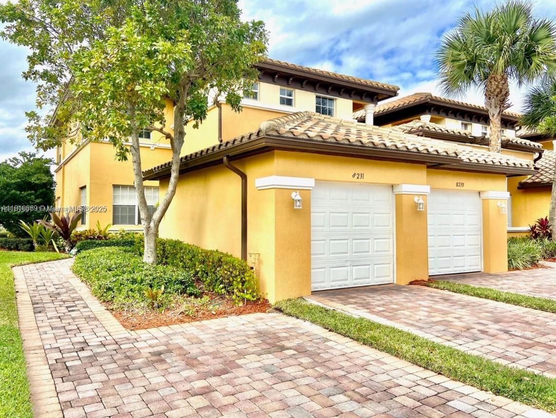 Rental Property at 8231 Nw 127th Ln 33-A, Parkland, Broward County, Florida - Bedrooms: 3 
Bathrooms: 2  - $3,900 MO.