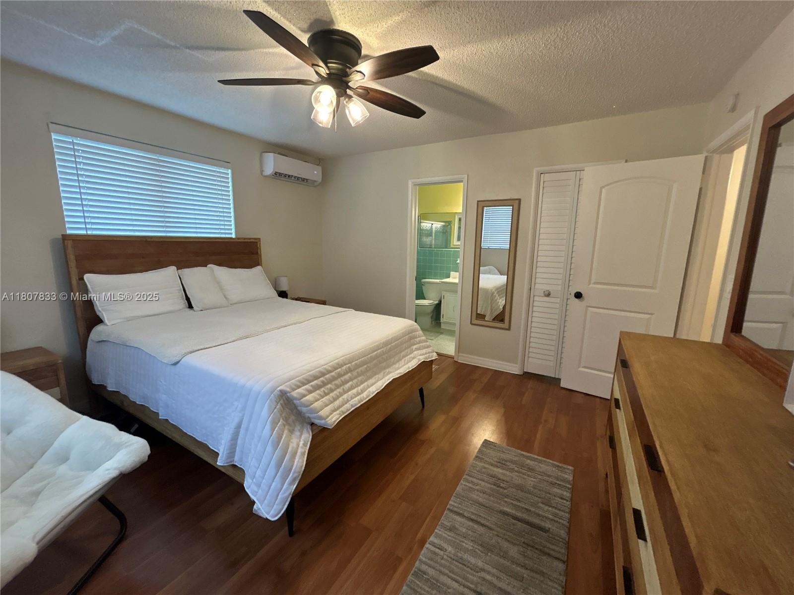 1717 Rodman St 18, Hollywood, Broward County, Florida - 1 Bedrooms  
1 Bathrooms - 
