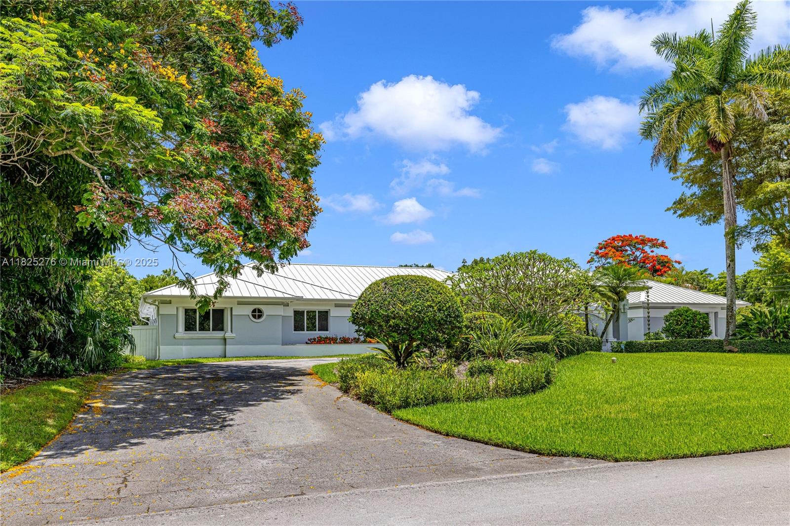 COURTS OF GALLOWAY GLEN - Residential