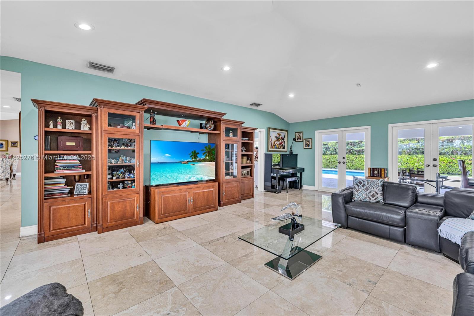 COURTS OF GALLOWAY GLEN - Residential