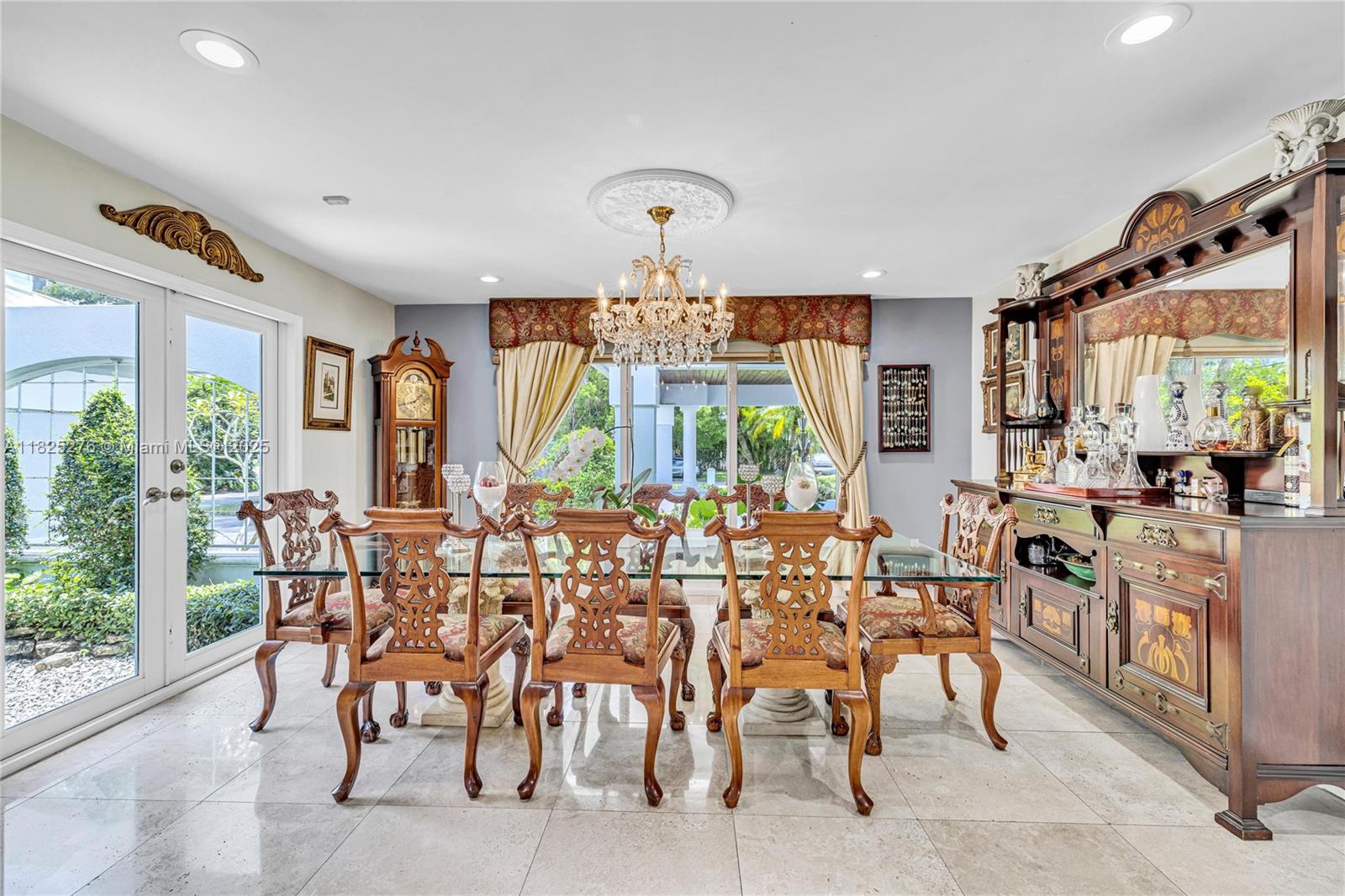 COURTS OF GALLOWAY GLEN - Residential