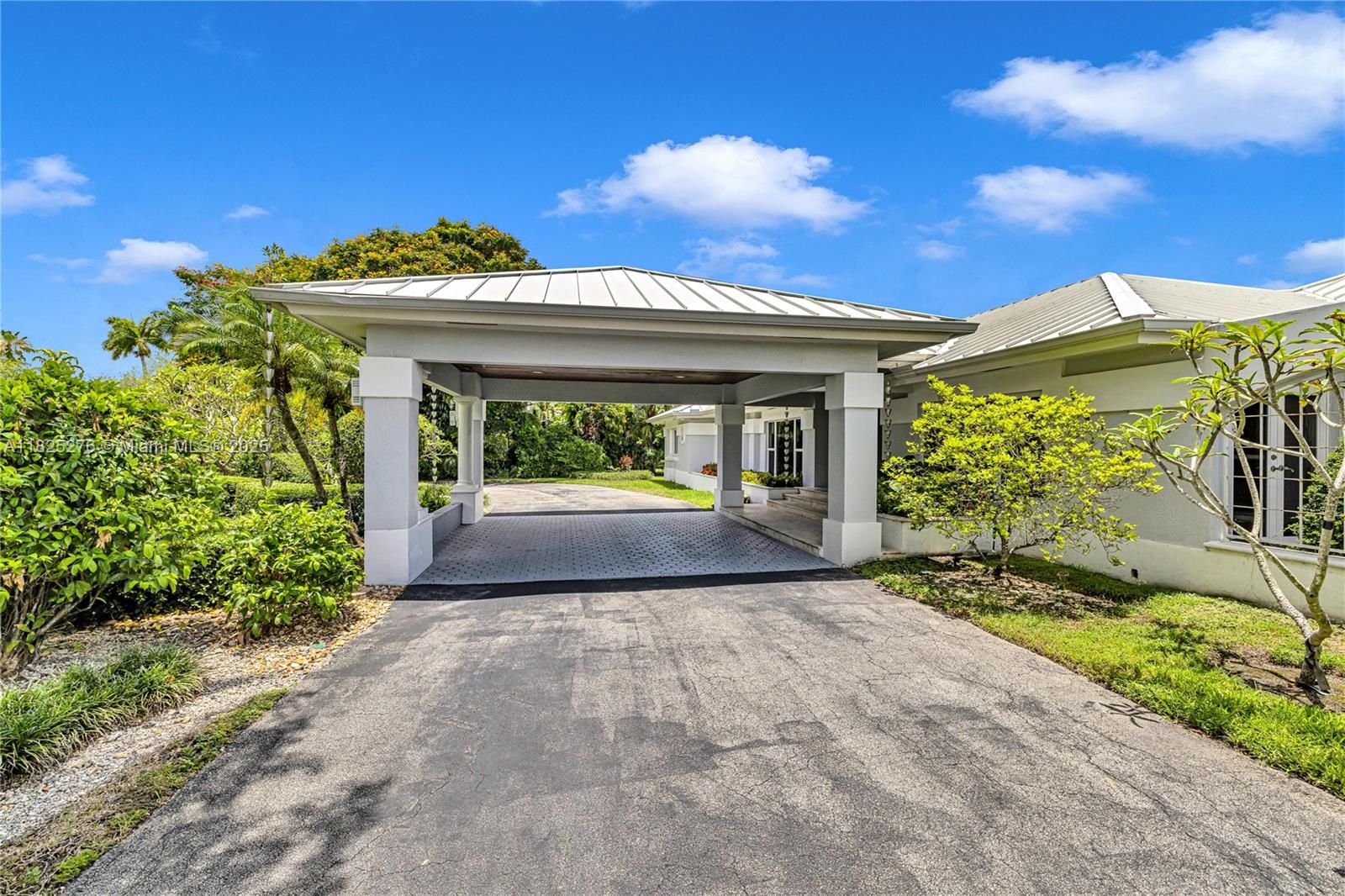 COURTS OF GALLOWAY GLEN - Residential