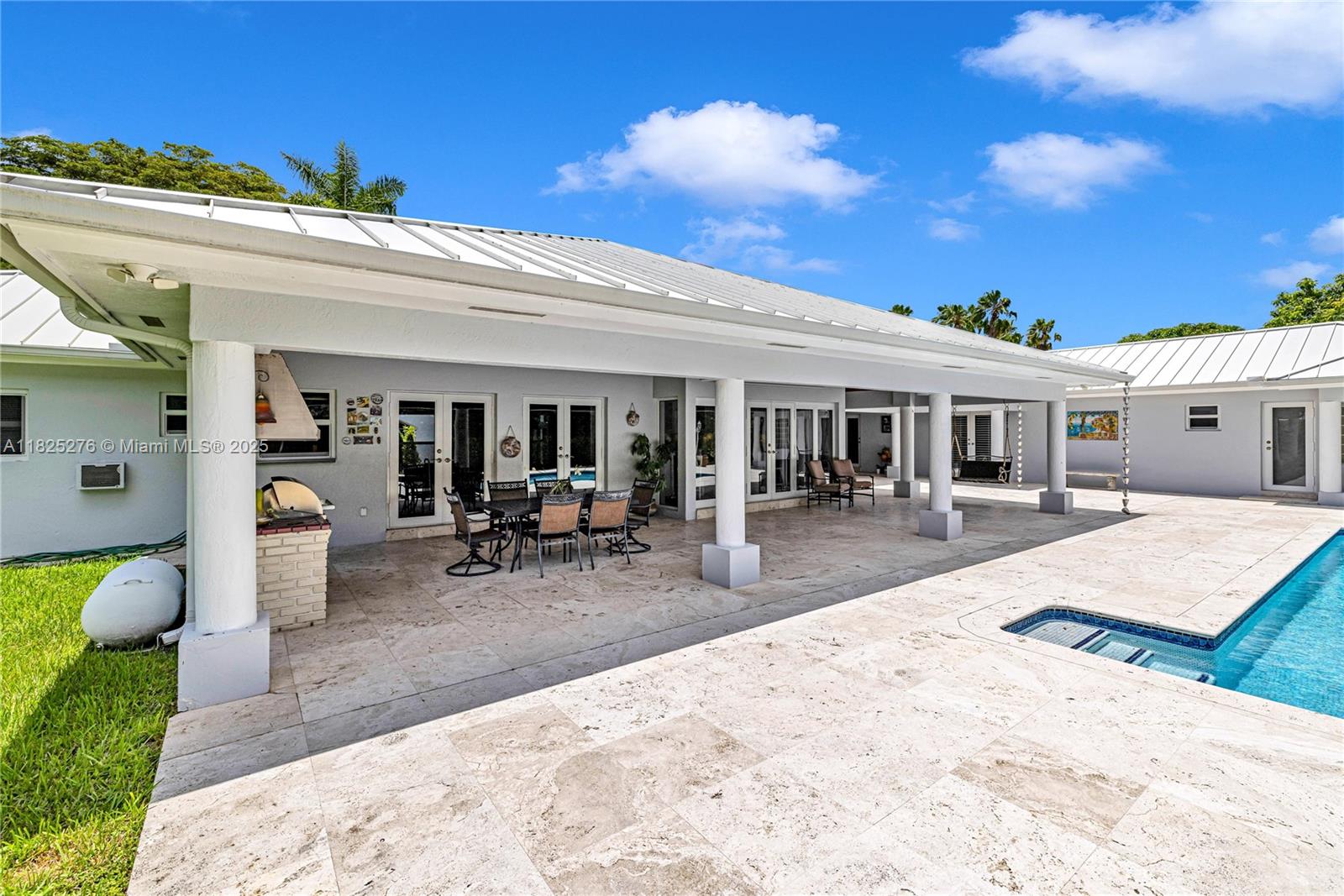 COURTS OF GALLOWAY GLEN - Residential