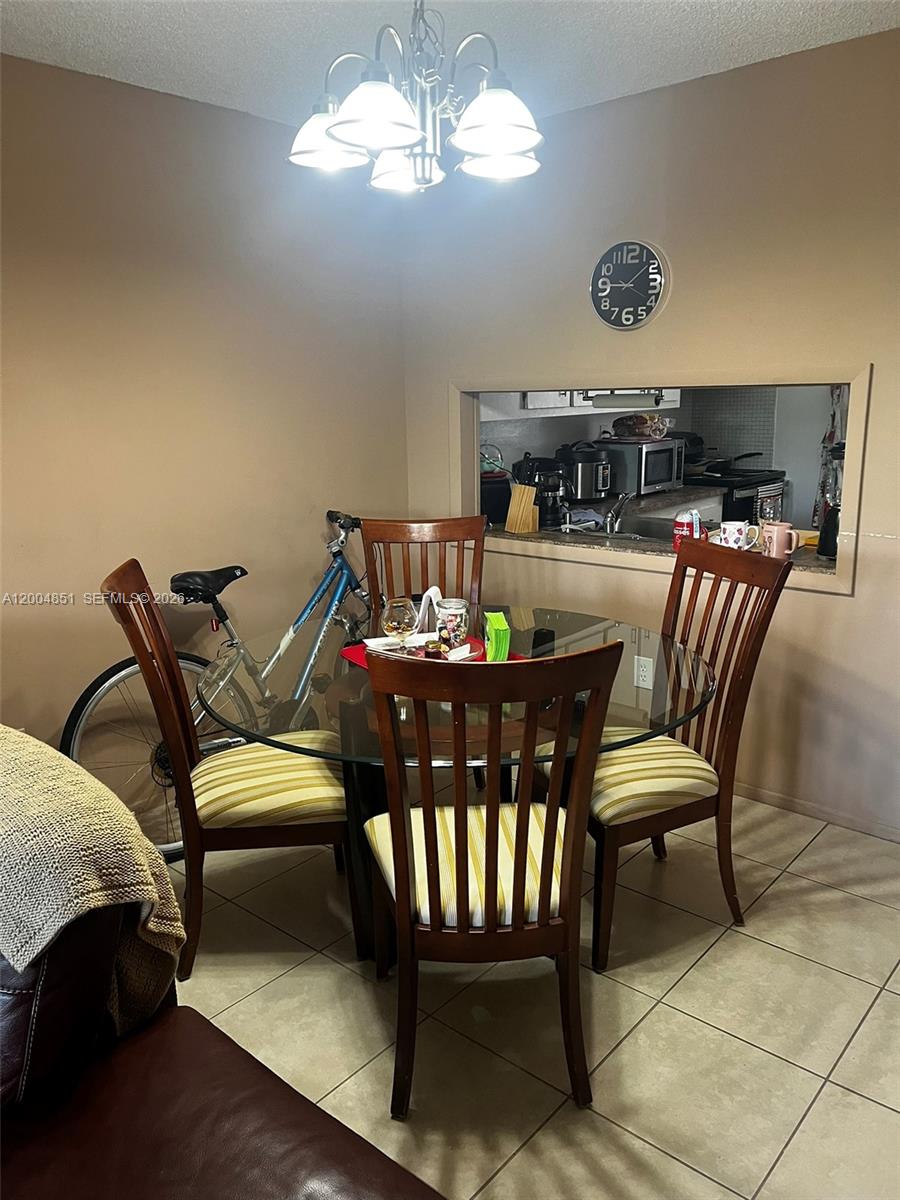 VILLAGE OF KINGS CREEK CO - Residential