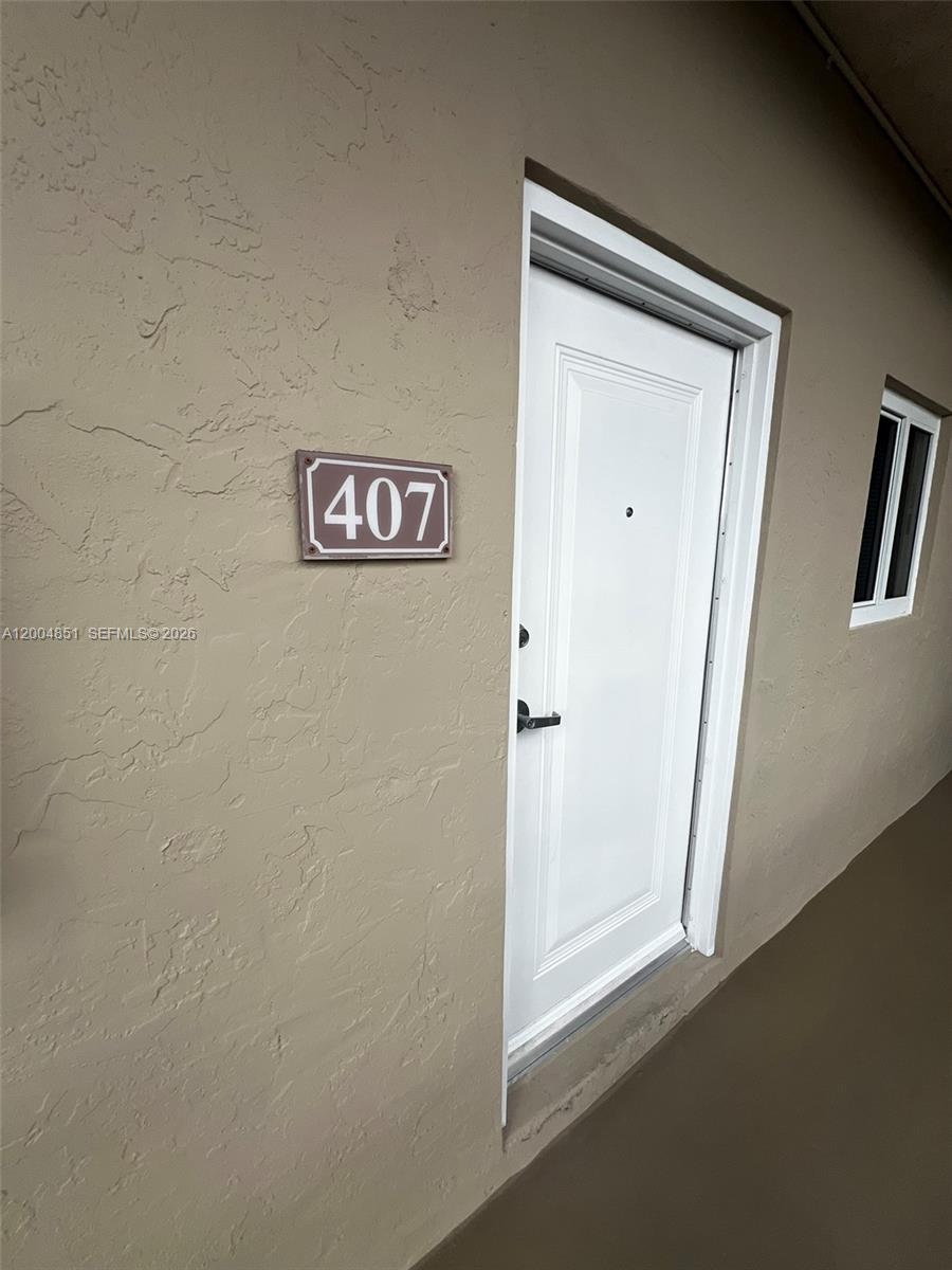 VILLAGE OF KINGS CREEK CO - Residential