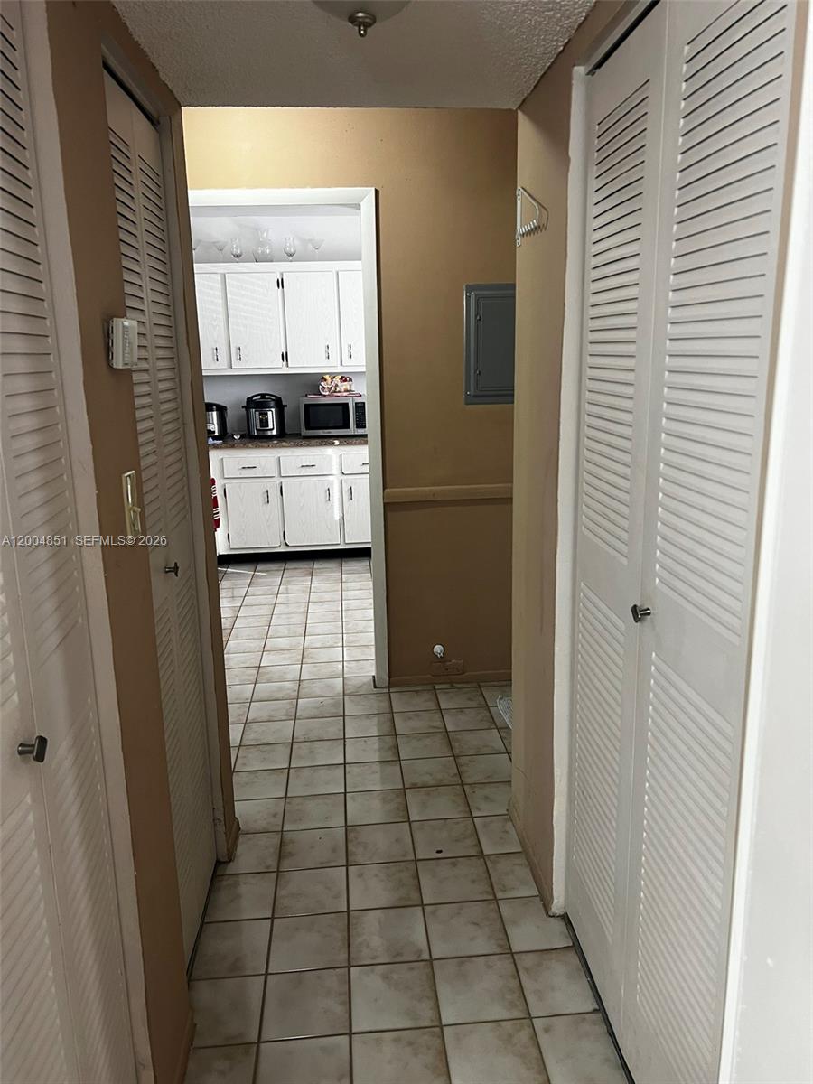 VILLAGE OF KINGS CREEK CO - Residential