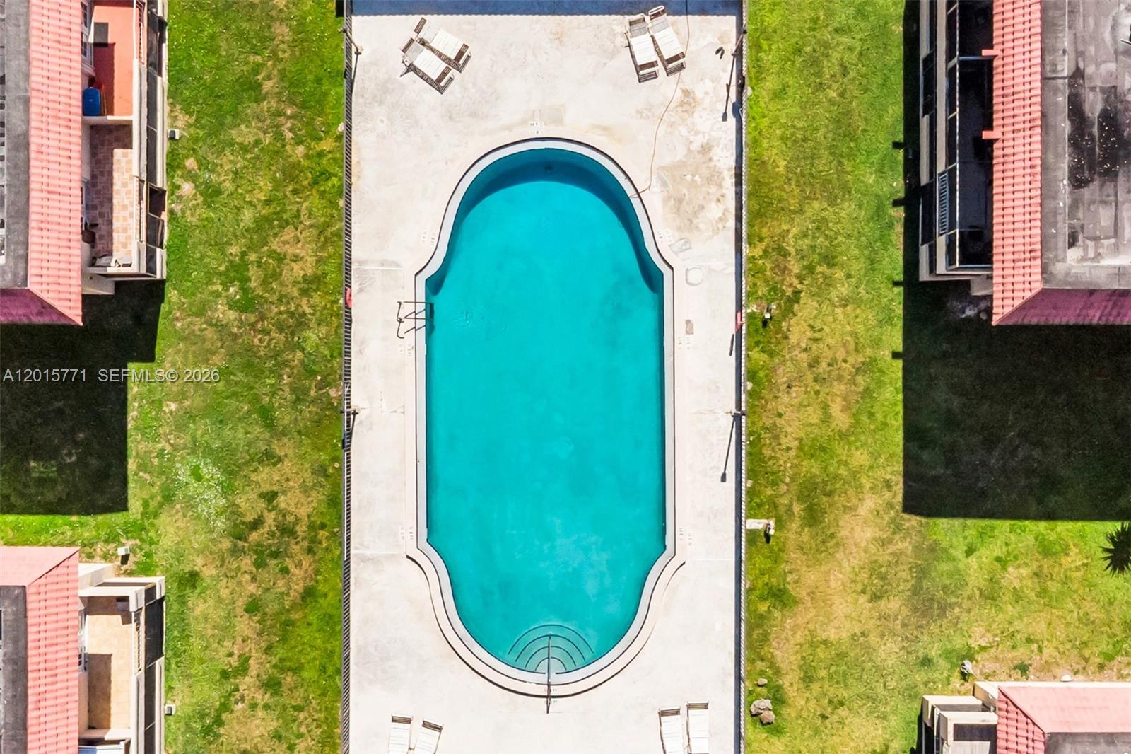 CASTLE APTS CONDO - Residential