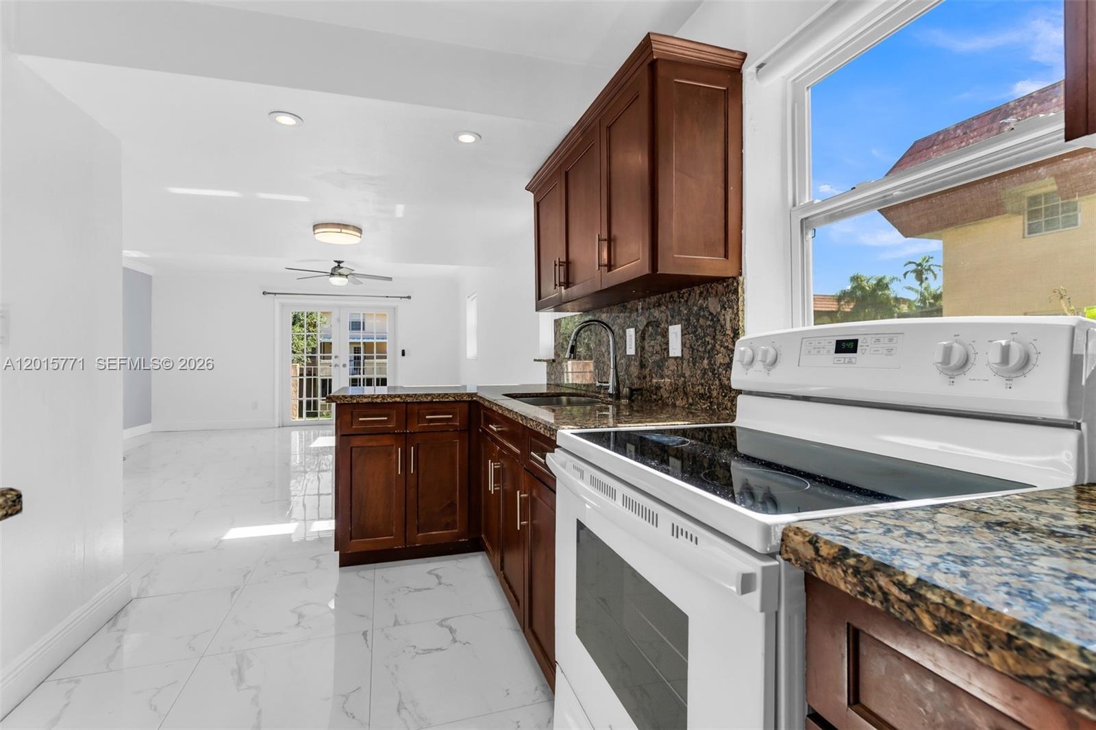 CASTLE APTS CONDO - Residential