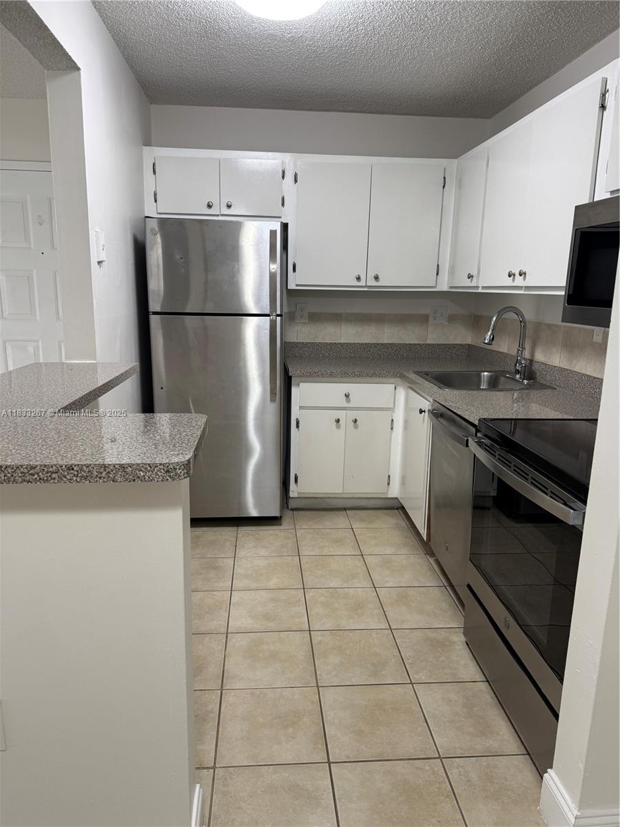 7100 NW 179th St 208