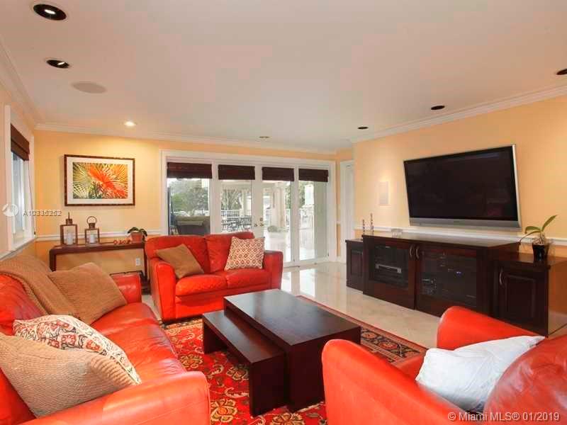 29 54 41 C GABLES RIV SEC - Residential