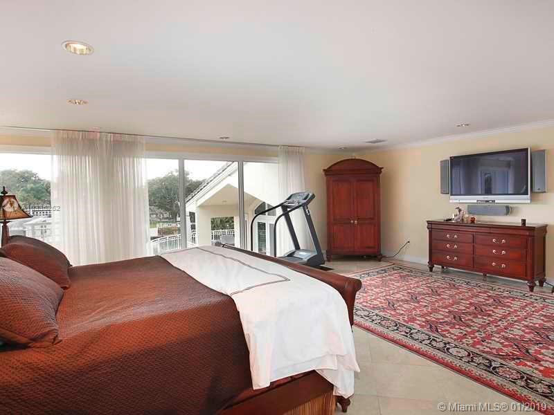 29 54 41 C GABLES RIV SEC - Residential