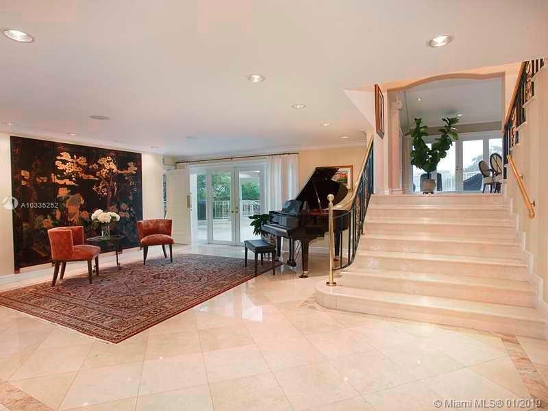 29 54 41 C GABLES RIV SEC - Residential