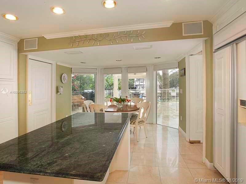 29 54 41 C GABLES RIV SEC - Residential