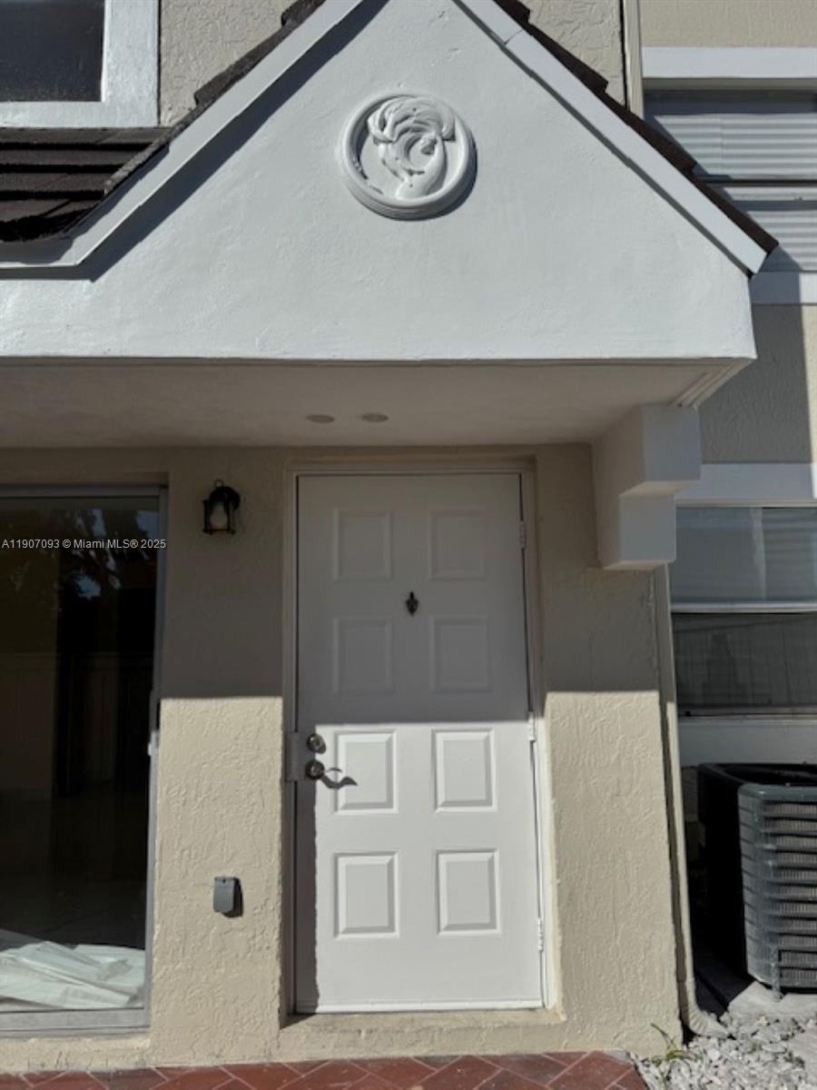 GABLES POINT CONDO I - Residential Lease