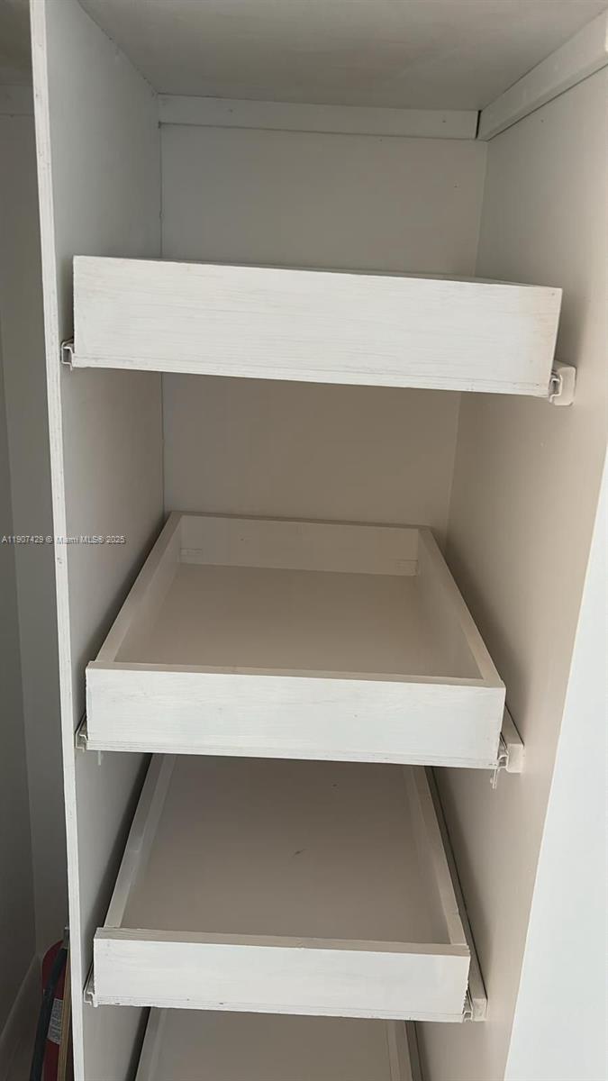 BOYNTON LAKES 1 - Residential Lease