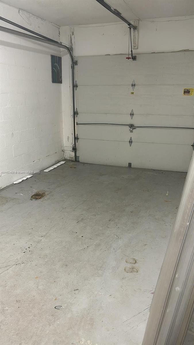 BOYNTON LAKES 1 - Residential Lease