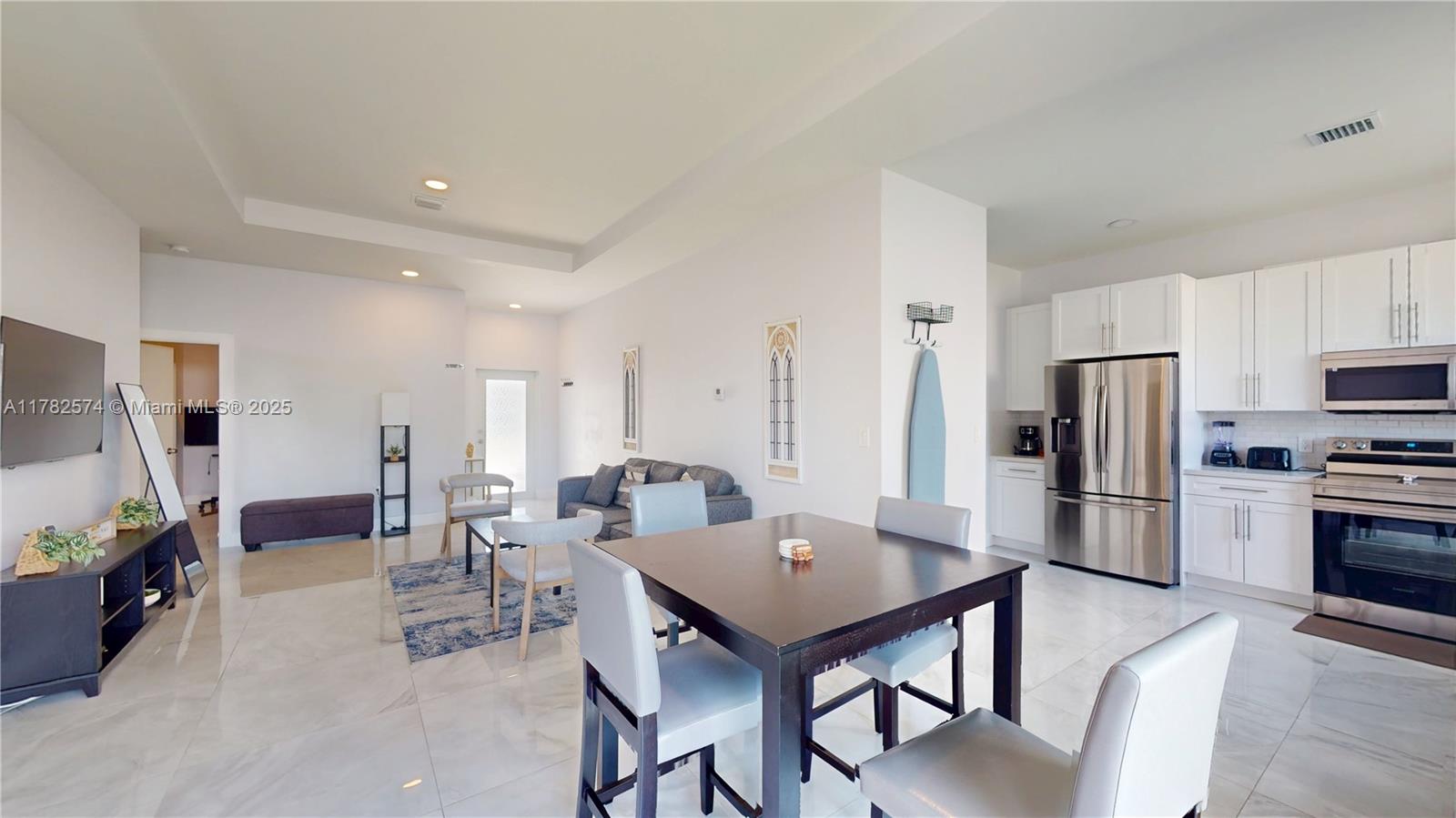 1505 SW 27th Ct