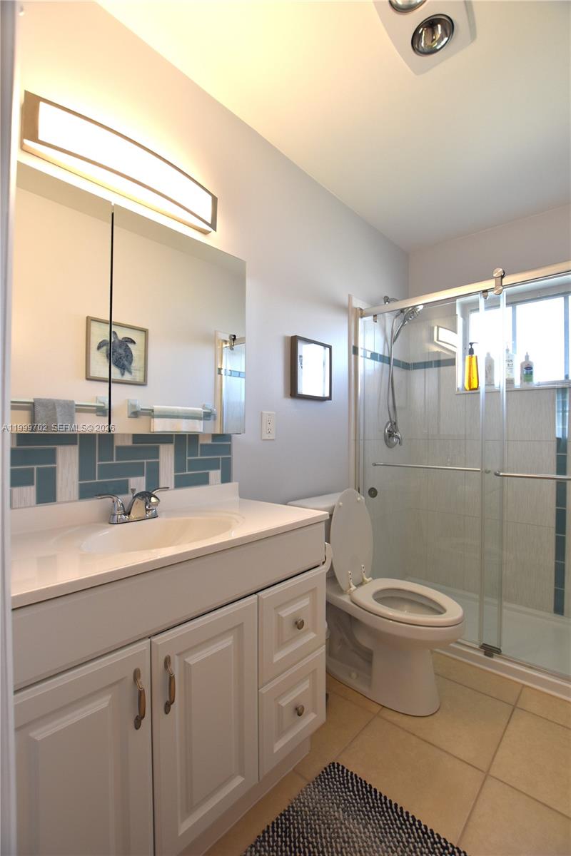 CRESTHAVEN VILLAS 30 COND - Residential