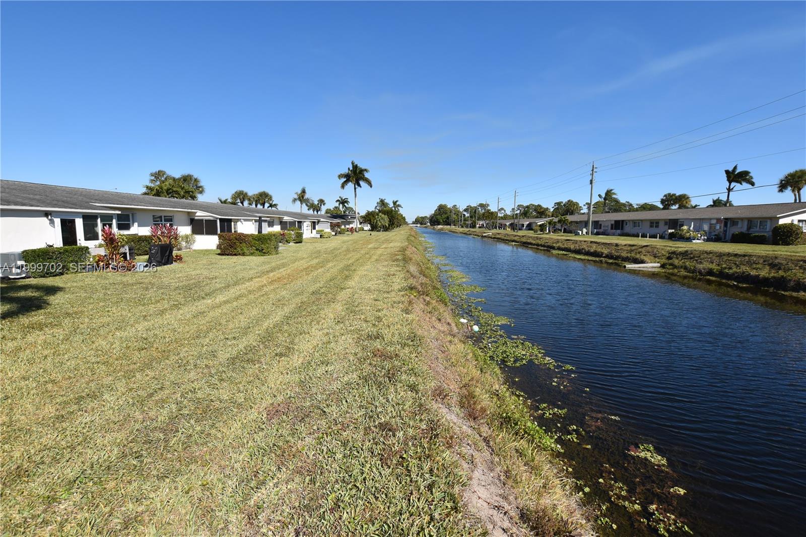 CRESTHAVEN VILLAS 30 COND - Residential