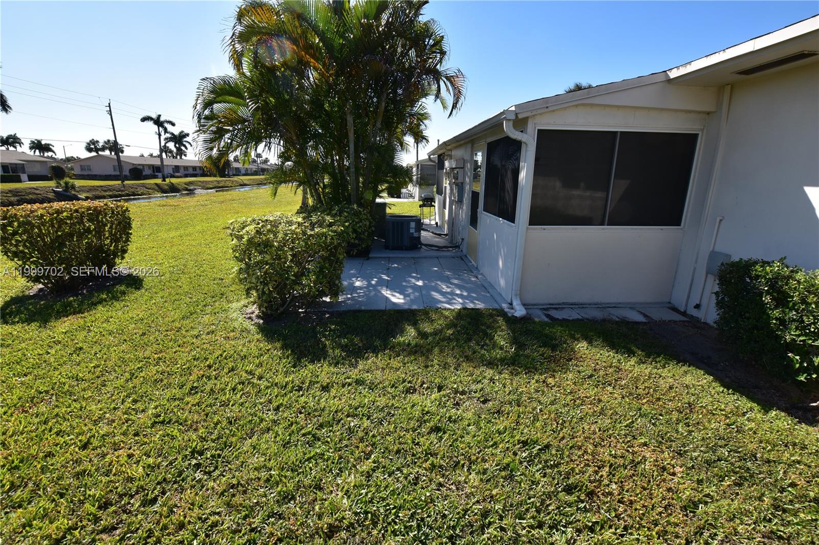 CRESTHAVEN VILLAS 30 COND - Residential