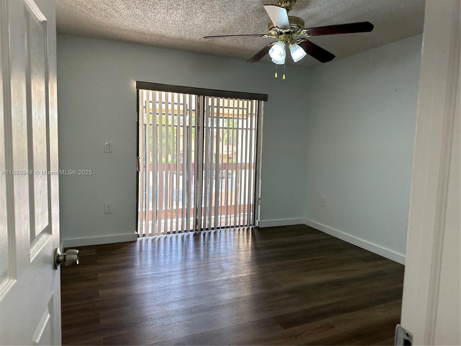 REPLAT OF MILLER DREAMS S - Residential Lease