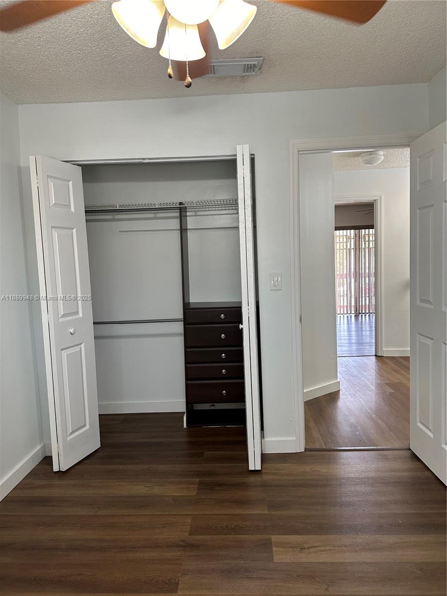 REPLAT OF MILLER DREAMS S - Residential Lease