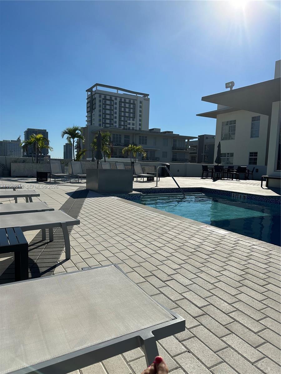 AVENUE LOFTS CONDO FOUR - Residential Lease