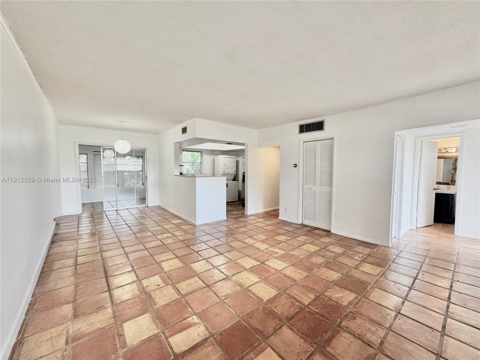 GOLF MANOR BLDG A CONDO - Residential Lease