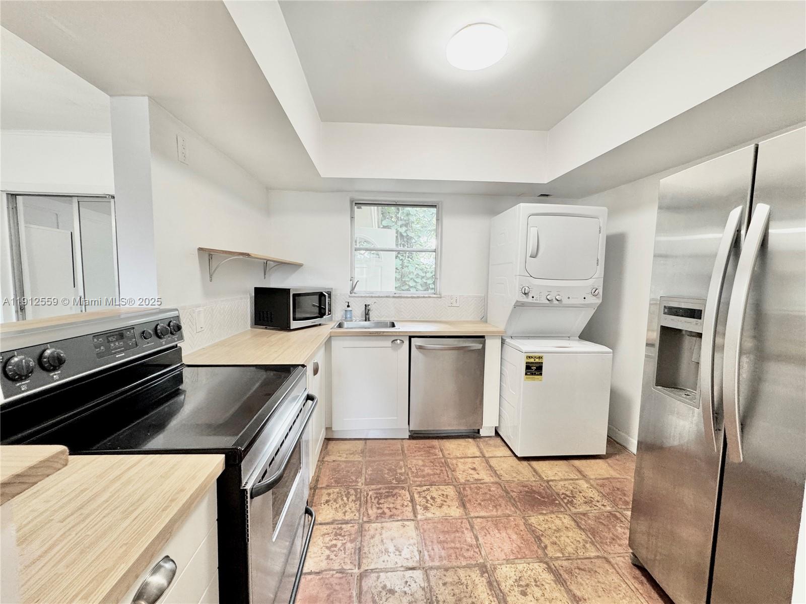 GOLF MANOR BLDG A CONDO - Residential Lease