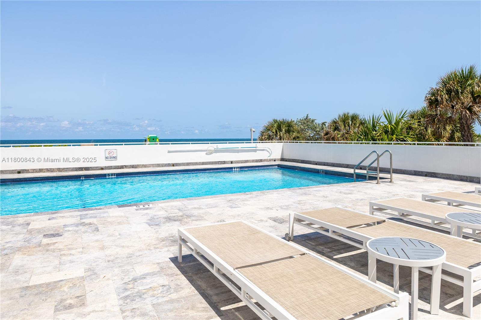 THE PRESIDENTIAL CONDO - Residential