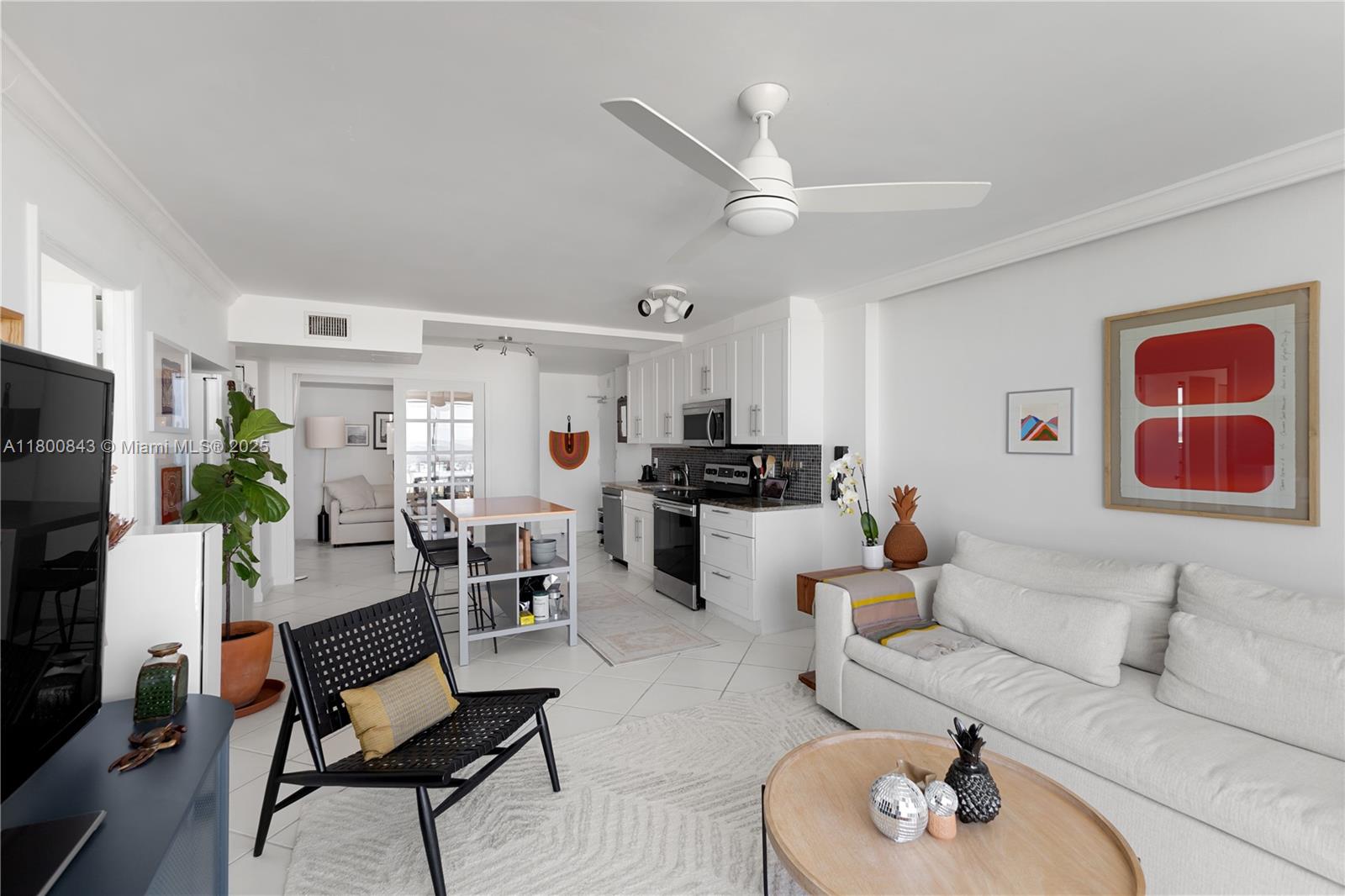 THE PRESIDENTIAL CONDO - Residential