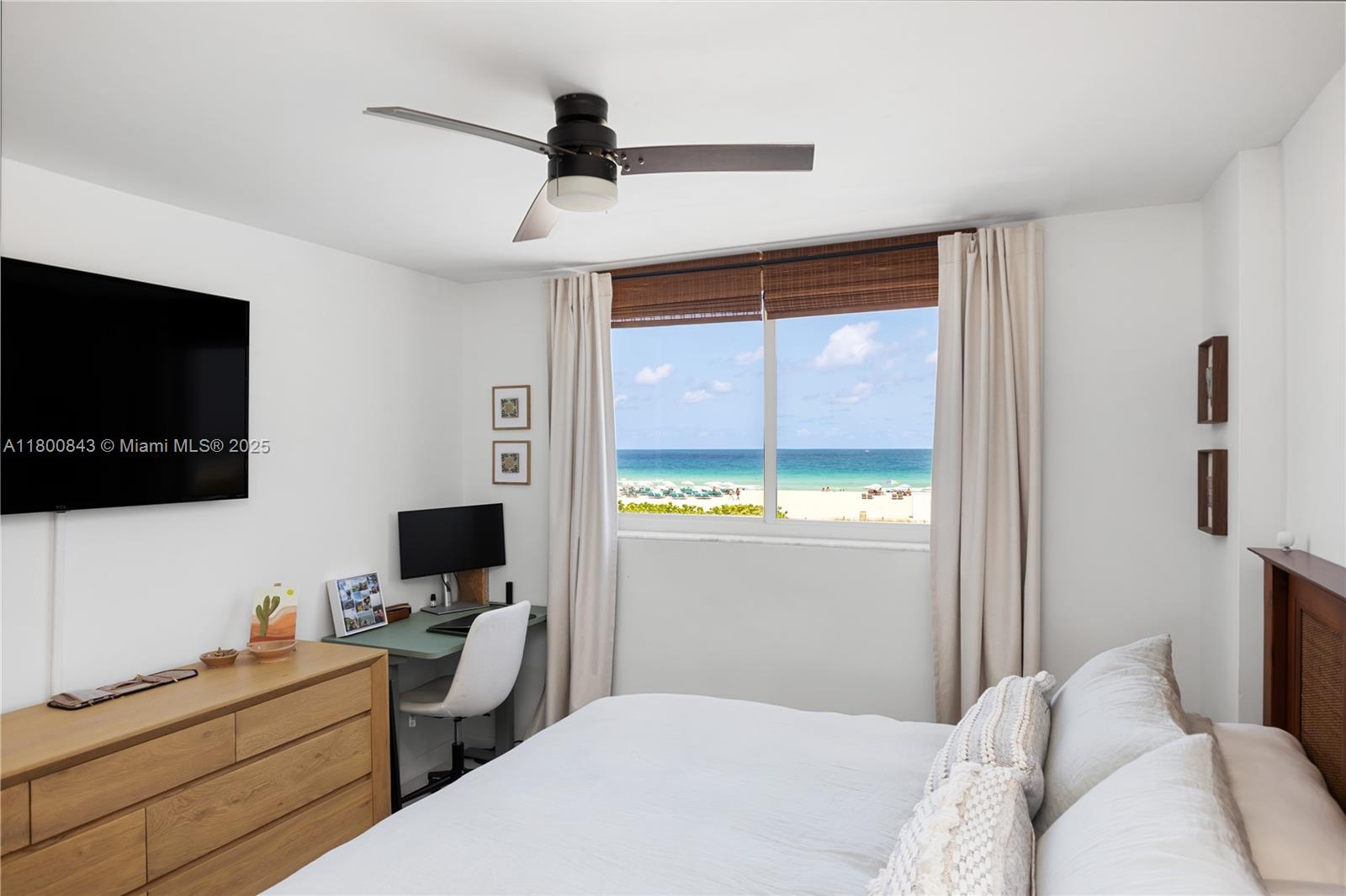 THE PRESIDENTIAL CONDO - Residential