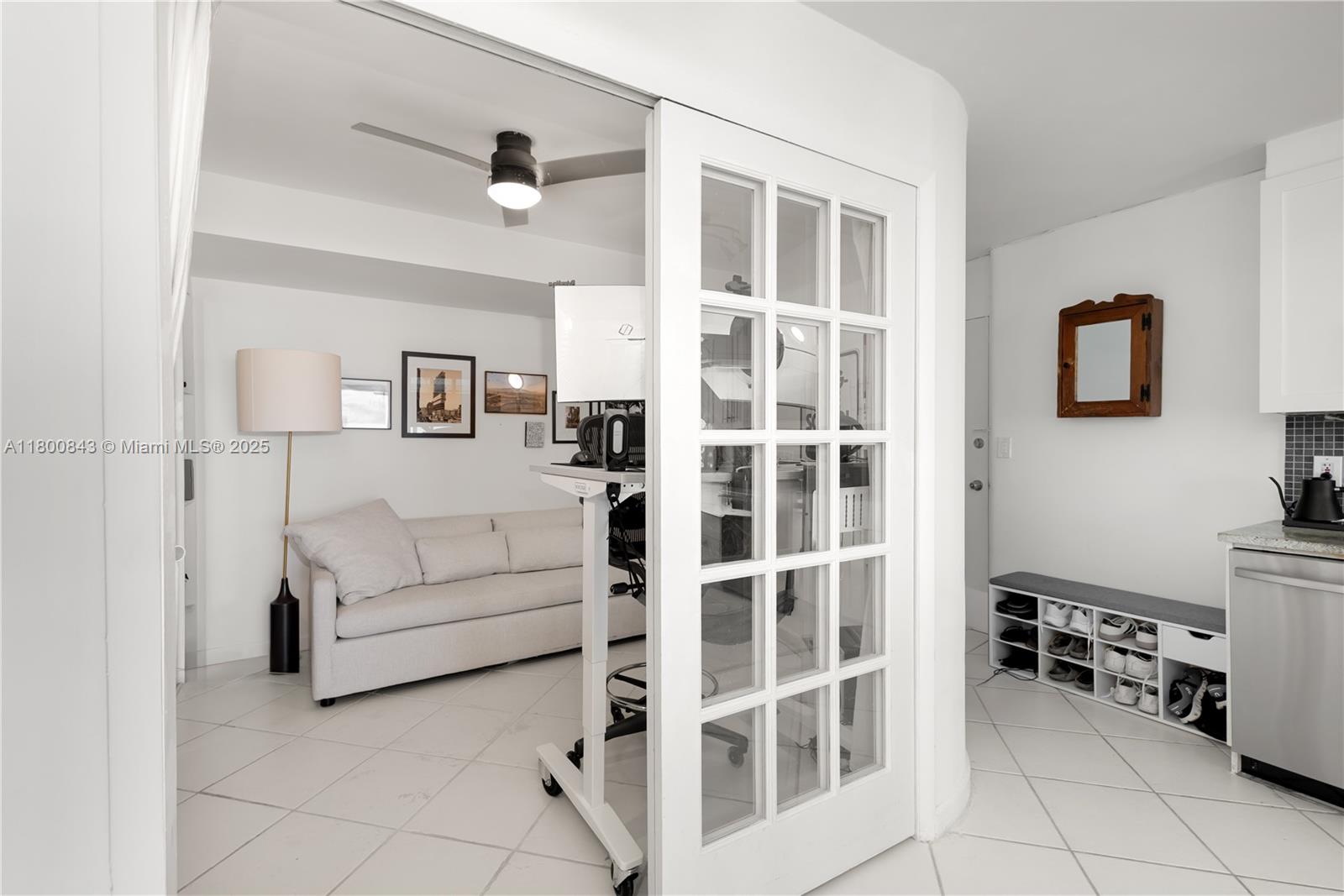 THE PRESIDENTIAL CONDO - Residential