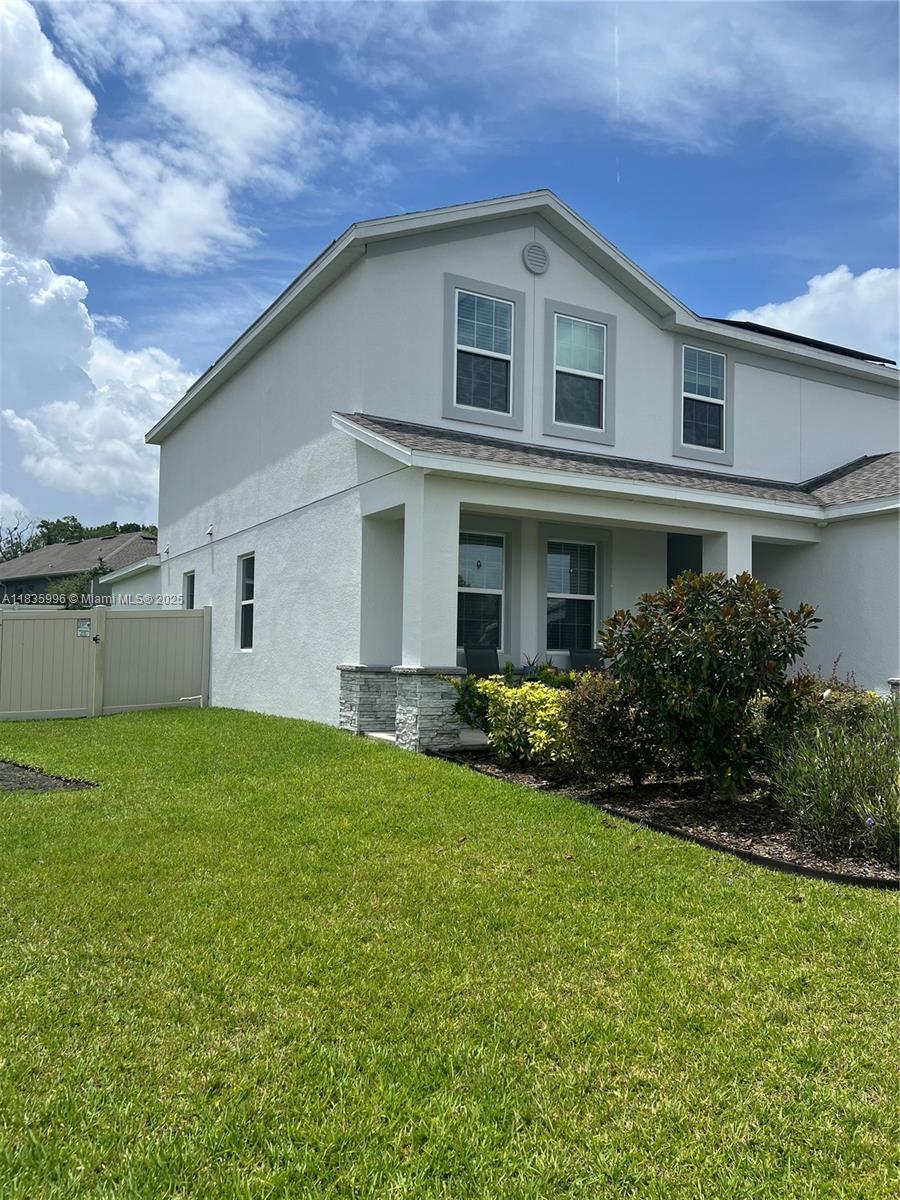 2843 Darlington Oak Ln