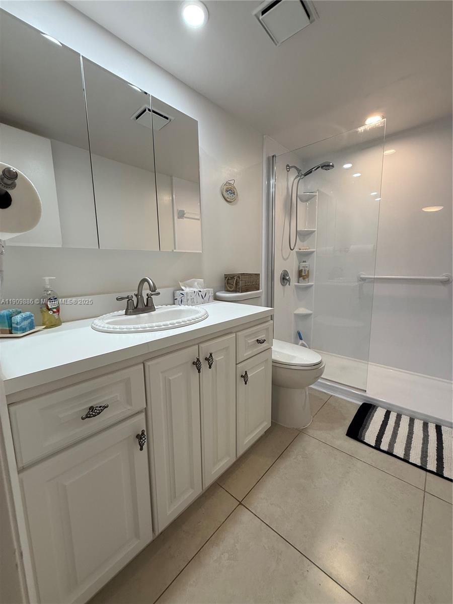 SUNRISE LAKES 141 CONDO - Residential