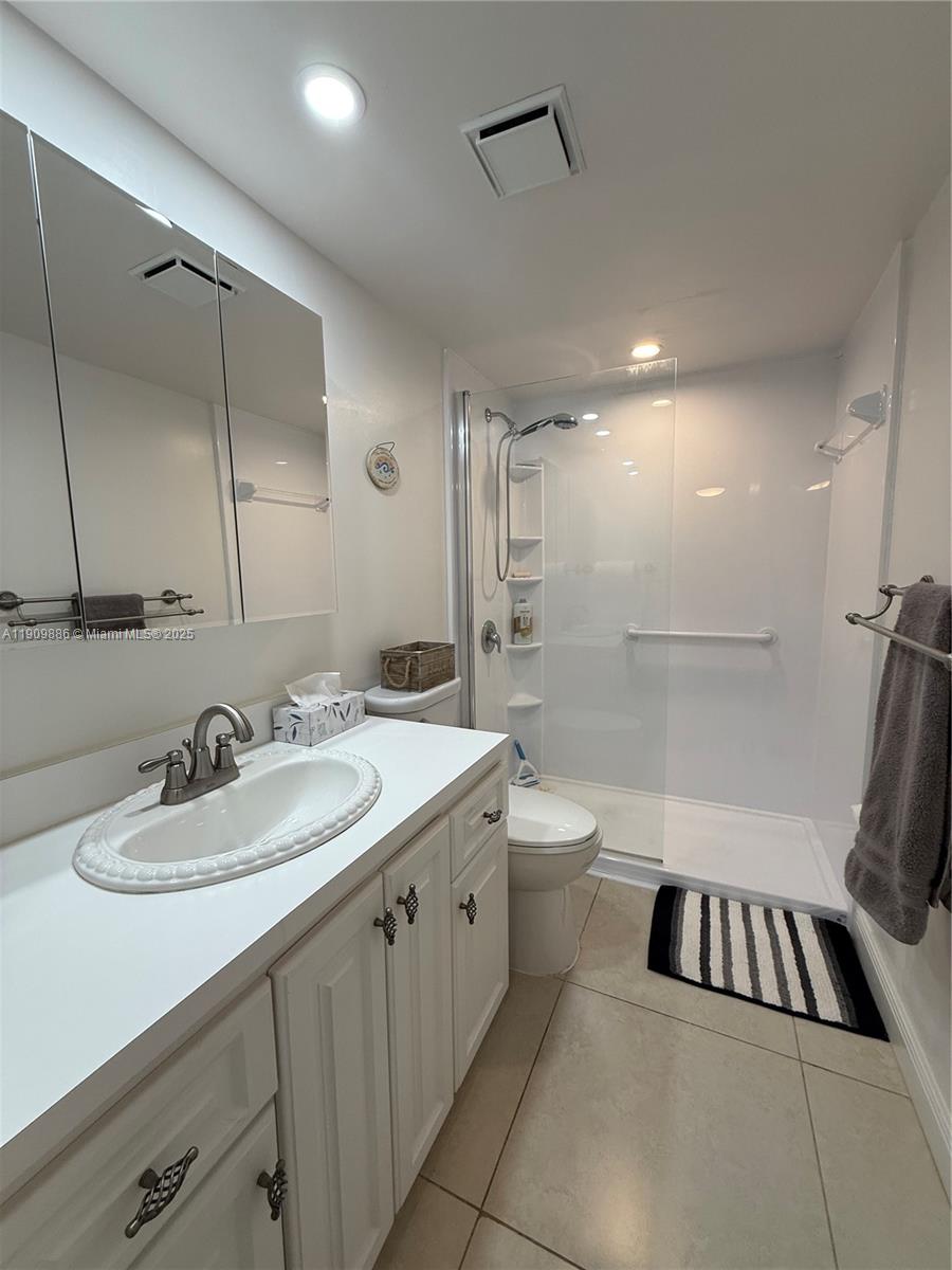 SUNRISE LAKES 141 CONDO - Residential