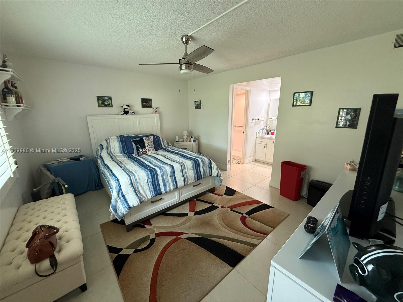 SUNRISE LAKES 141 CONDO - Residential