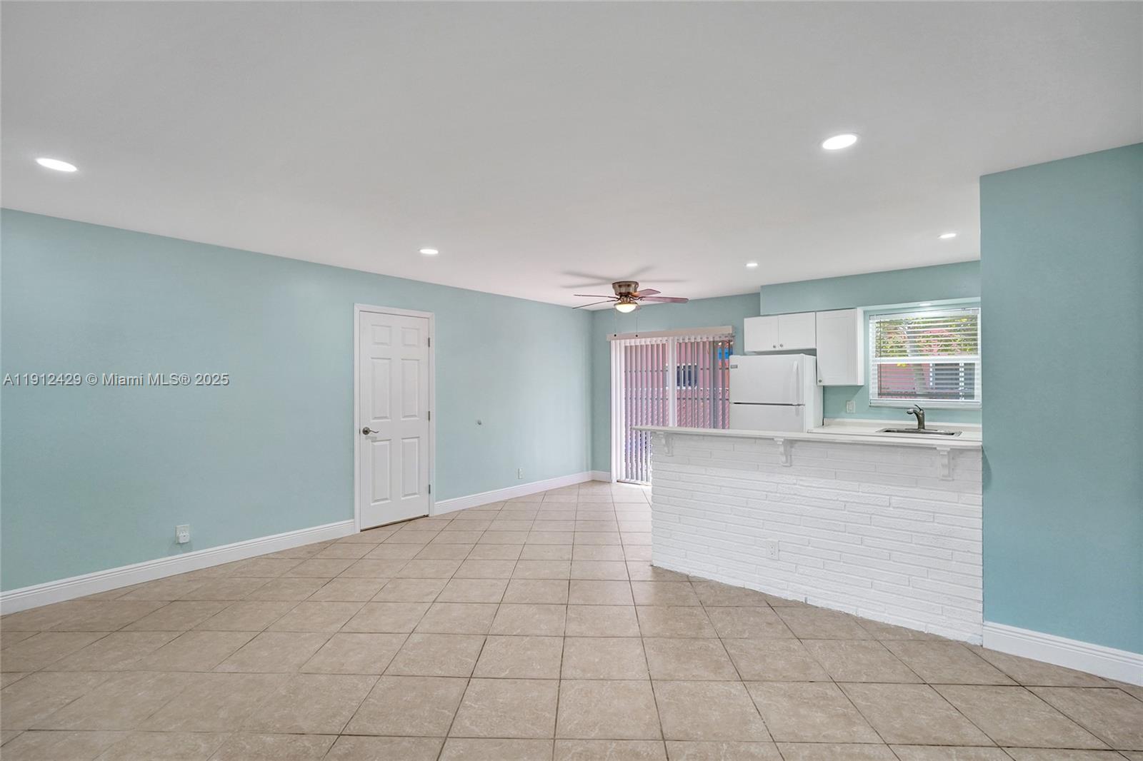 EVERGLADE LAND SALES CO - Residential Lease