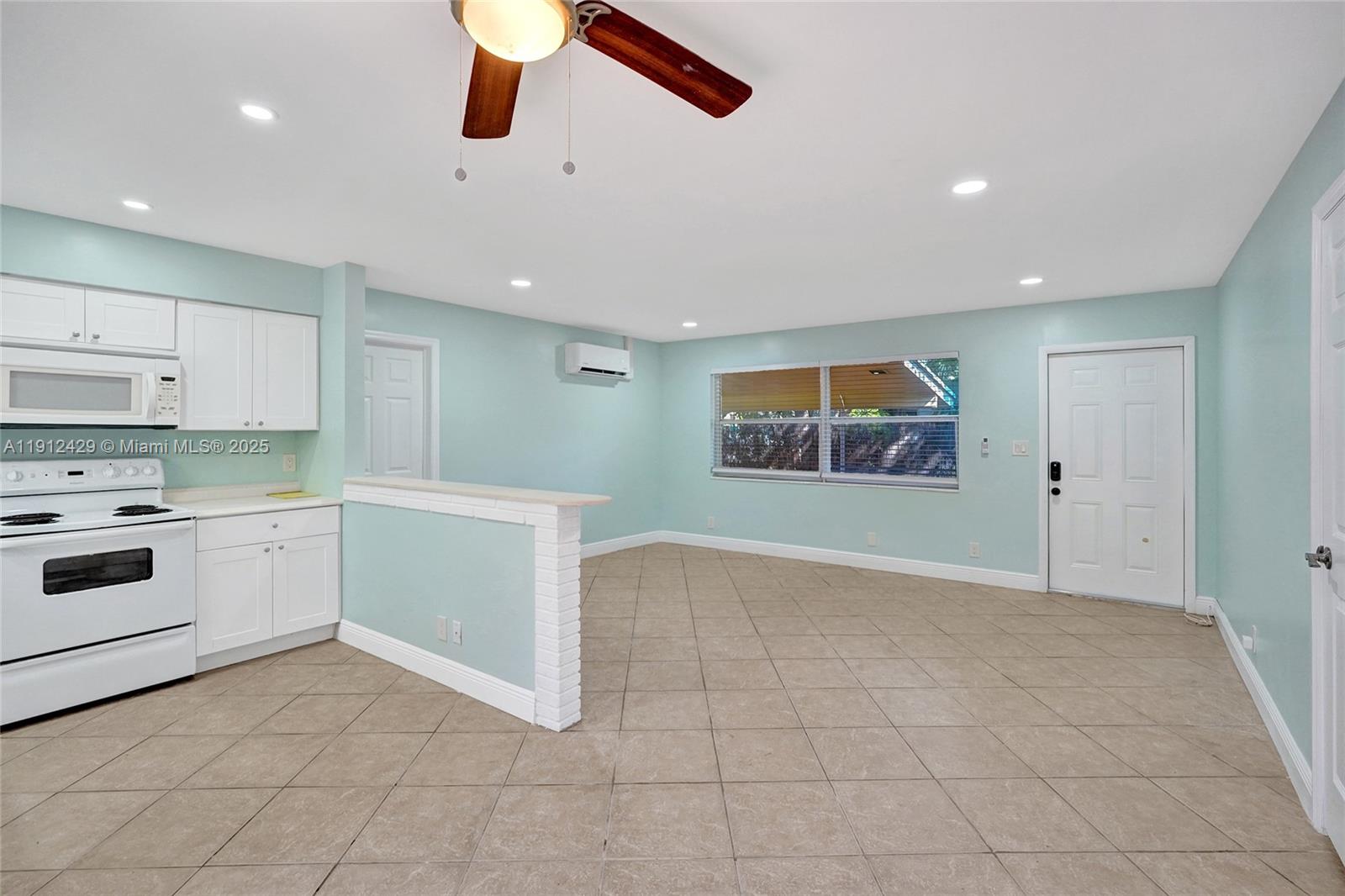 EVERGLADE LAND SALES CO - Residential Lease