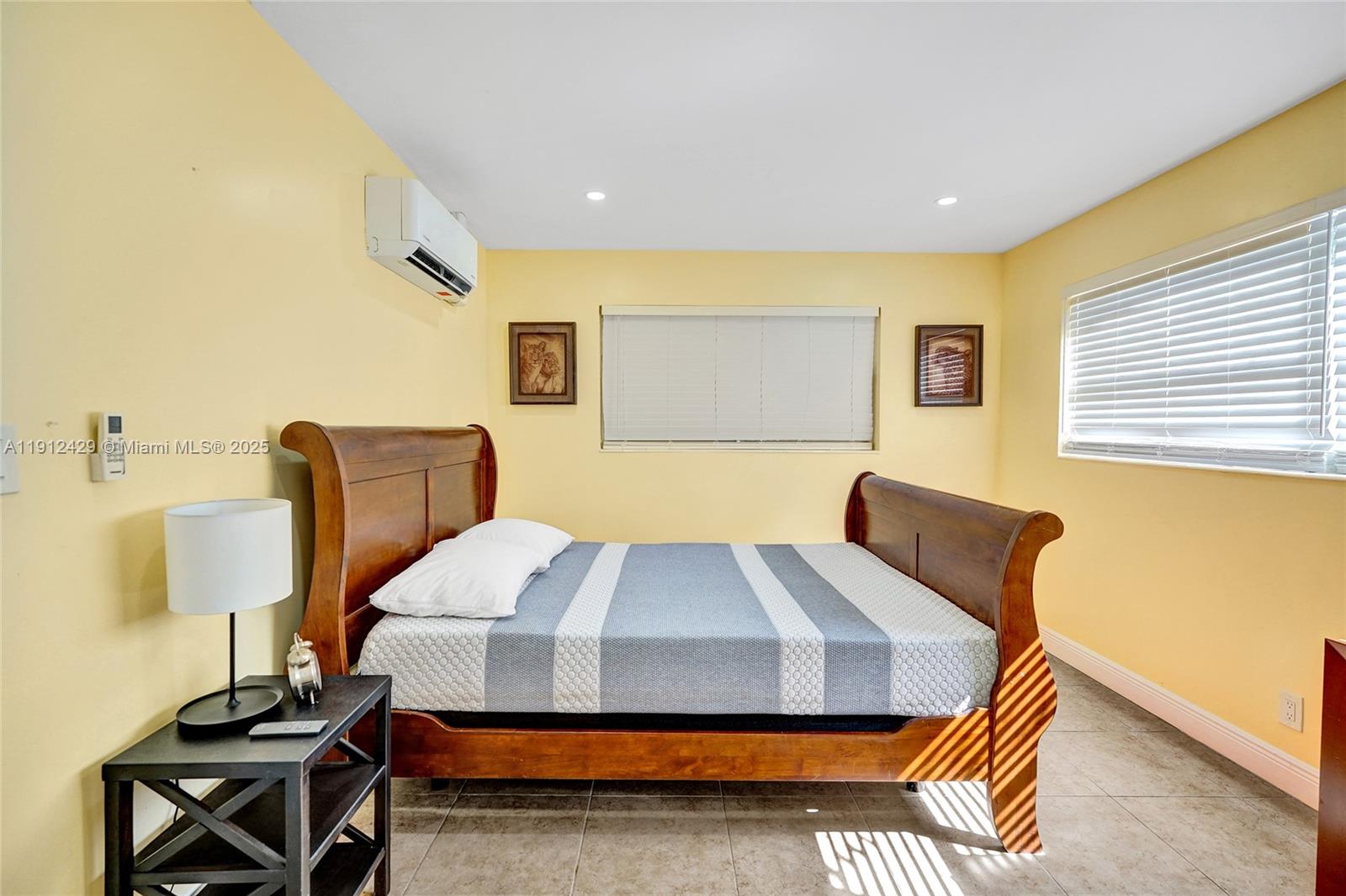 EVERGLADE LAND SALES CO - Residential Lease