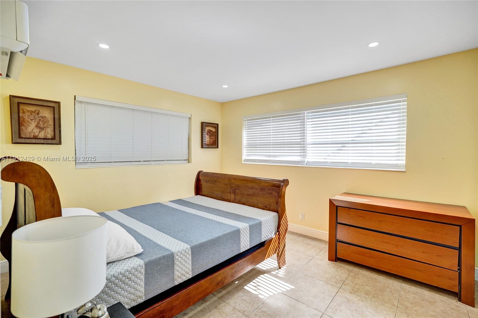 EVERGLADE LAND SALES CO - Residential Lease