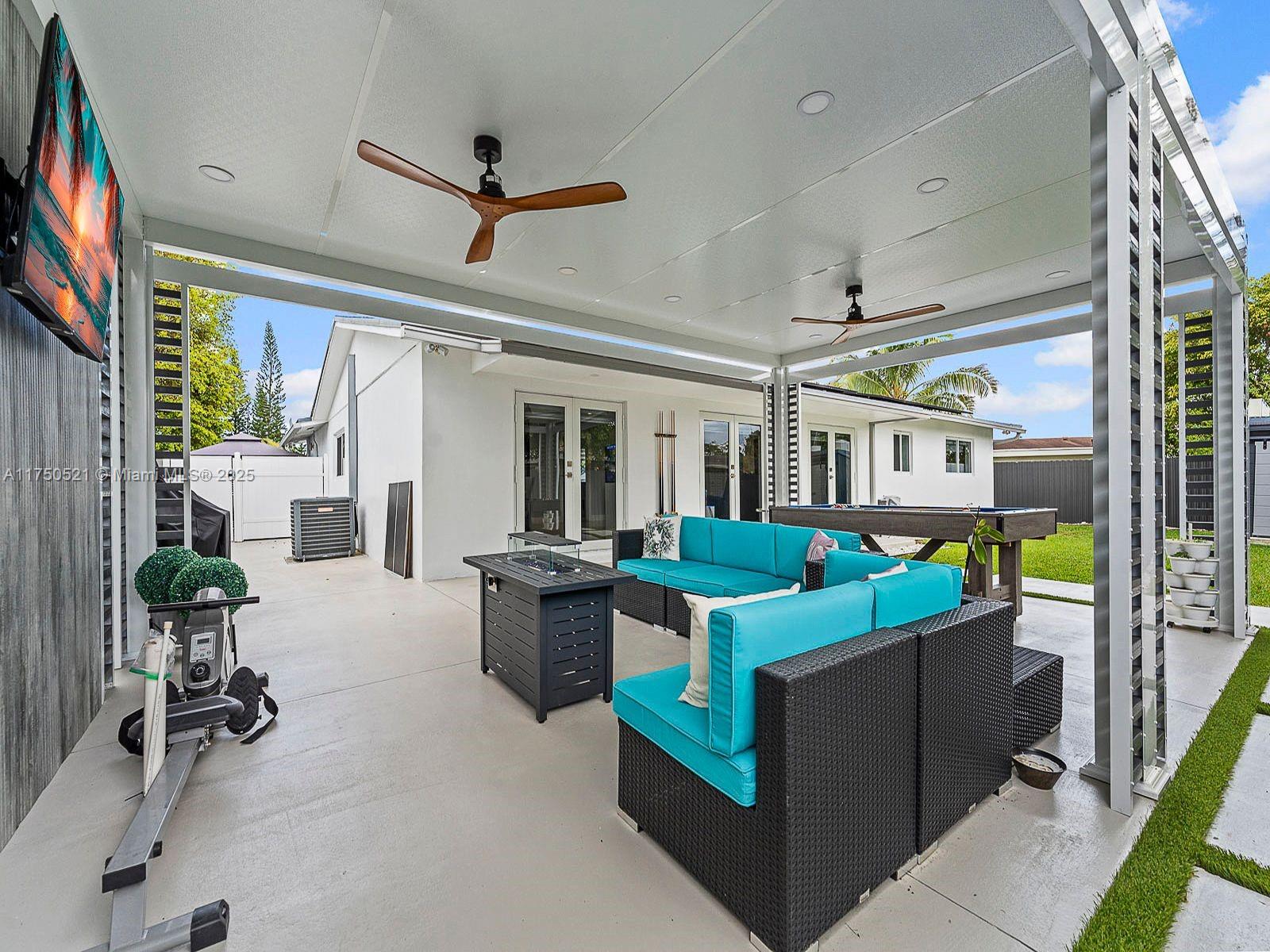 WINSTON PARK UNIT 6 - Residential
