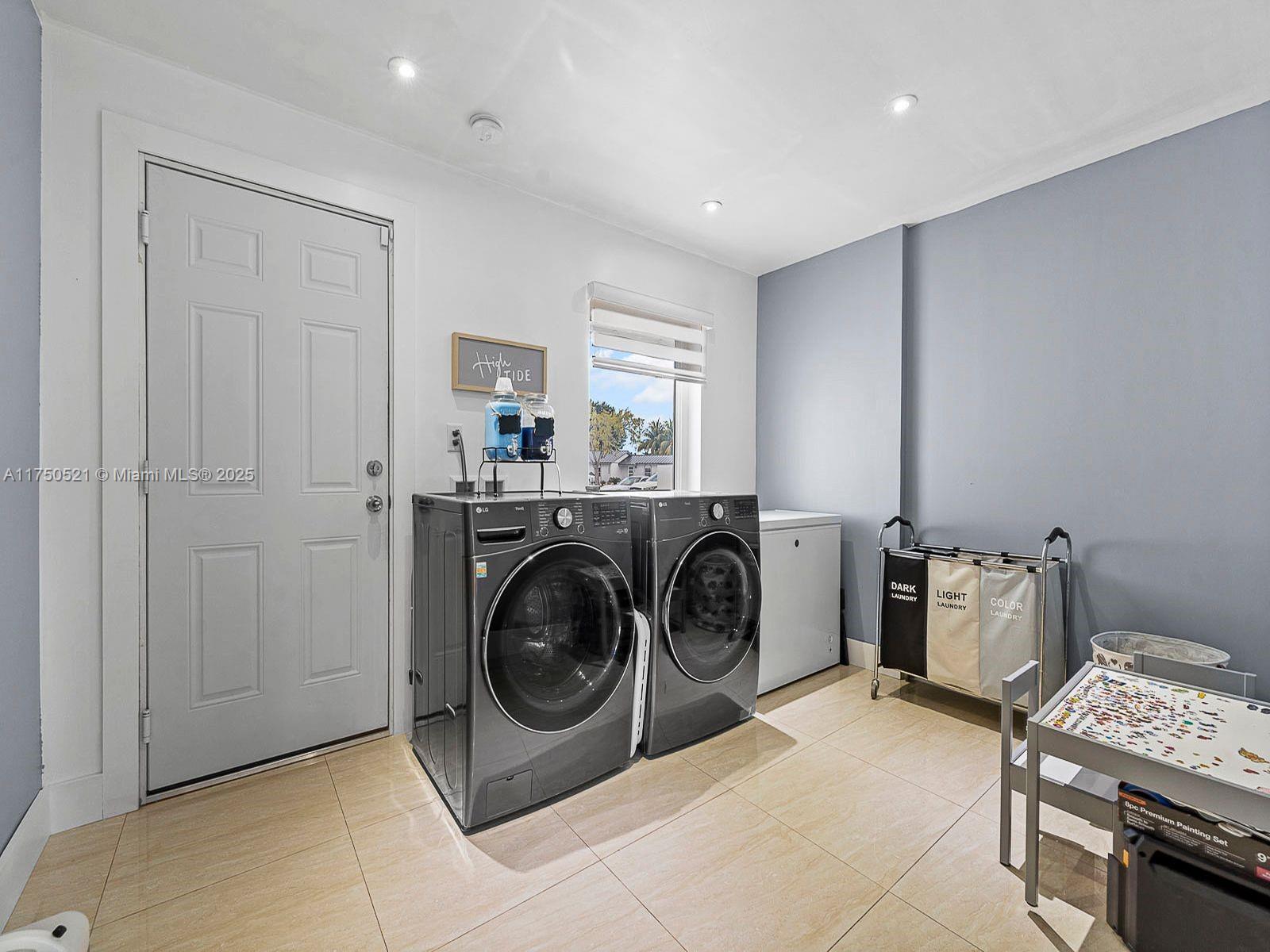 WINSTON PARK UNIT 6 - Residential