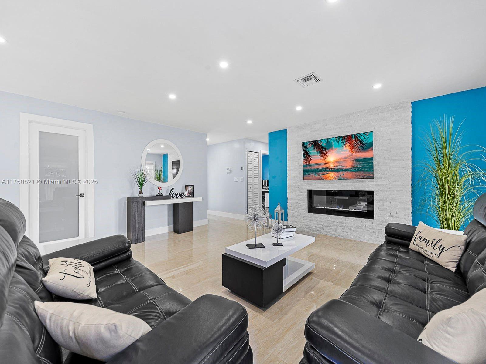 WINSTON PARK UNIT 6 - Residential