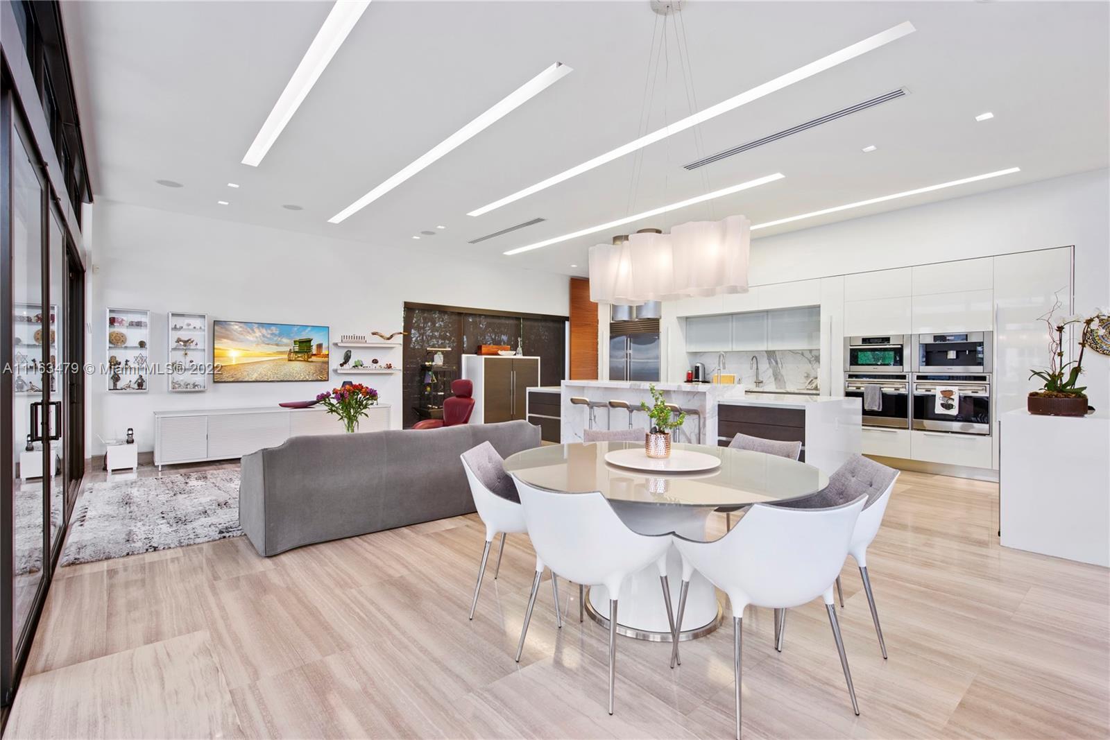 GOLDEN ISLES ESTATES FIRS - Residential