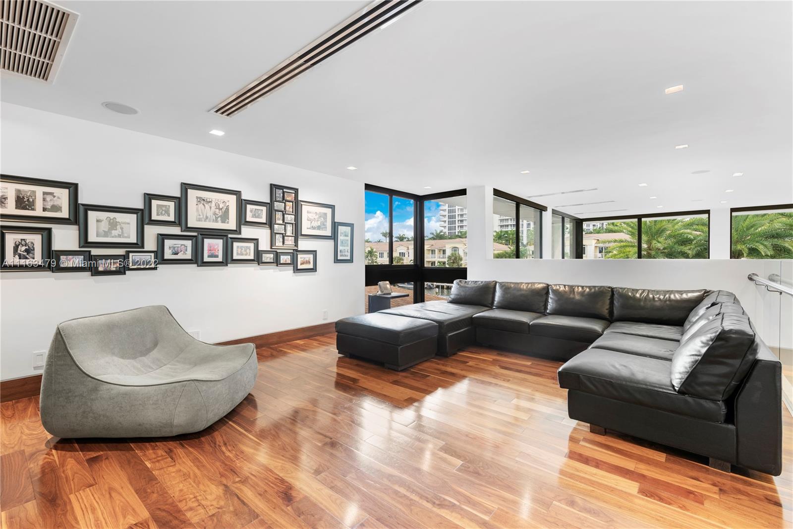 GOLDEN ISLES ESTATES FIRS - Residential