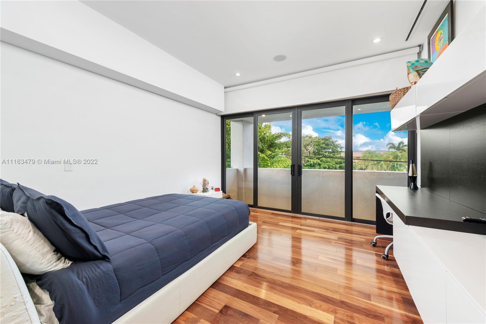 GOLDEN ISLES ESTATES FIRS - Residential