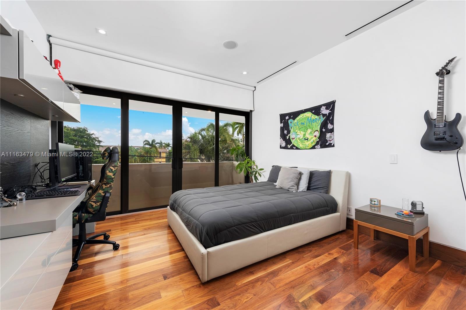 GOLDEN ISLES ESTATES FIRS - Residential