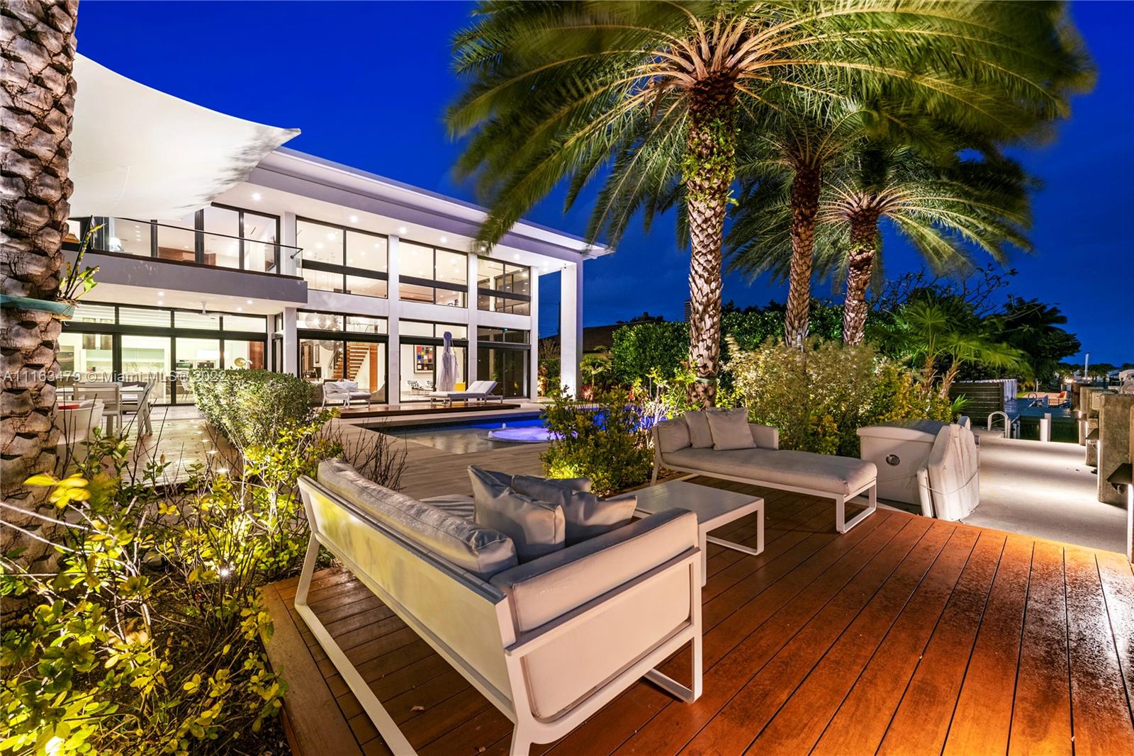 GOLDEN ISLES ESTATES FIRS - Residential